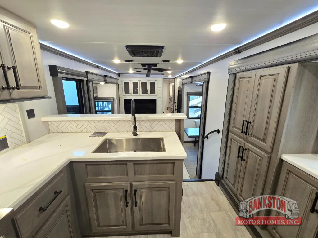 2023 Keystone Montana 3901RK, Photos photo 19