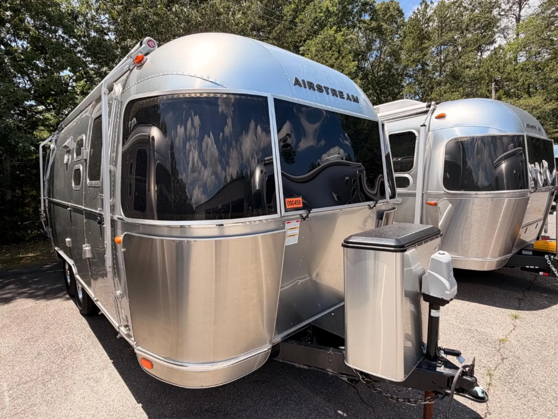 2017 Airstream Flying Cloud 23D - Photo 3
