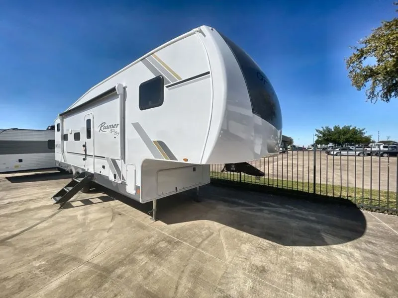 2026 Open Range RV Roamer Light Duty 28DBSS - Photo 3