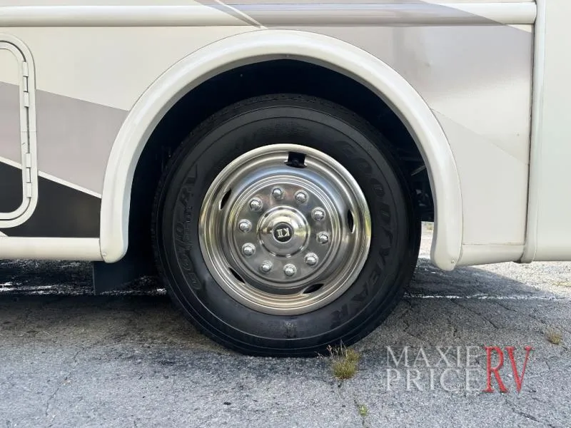 2018 Thor Motor Coach ACE Used    32.1 - Photo 2