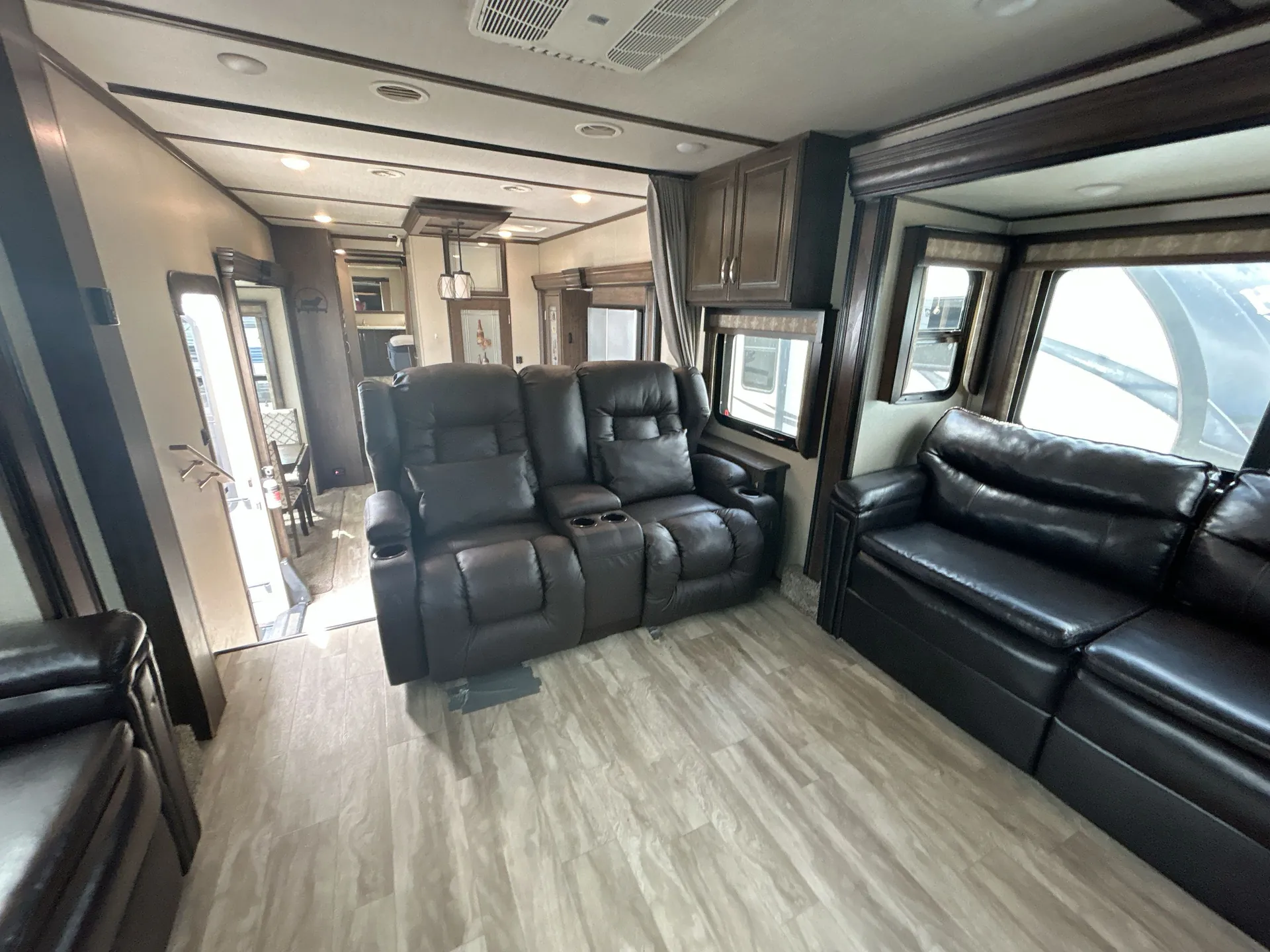 2019 Grand Design Solitude 380FL — living area main