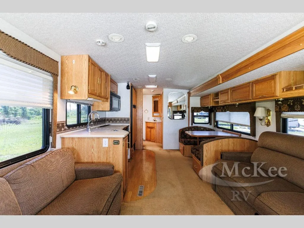 2001 Winnebago Journey 36GD - Photo 2