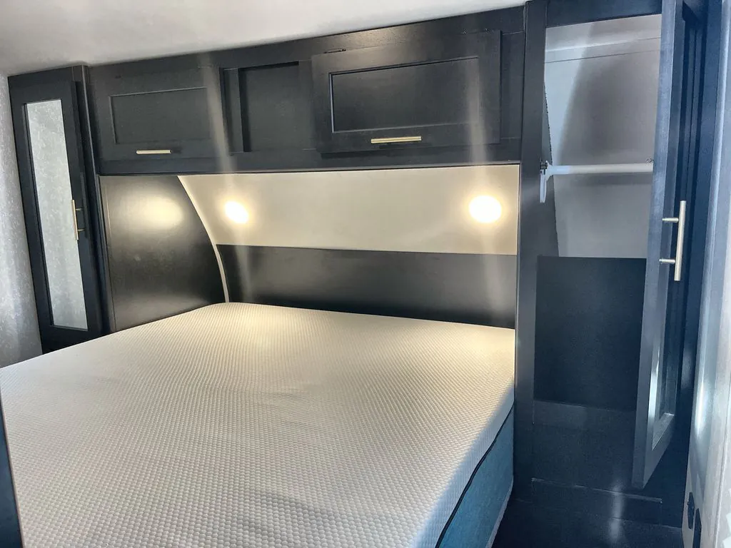 2022 Forest River Cherokee Grey Wolf 26DBH — Photo 7