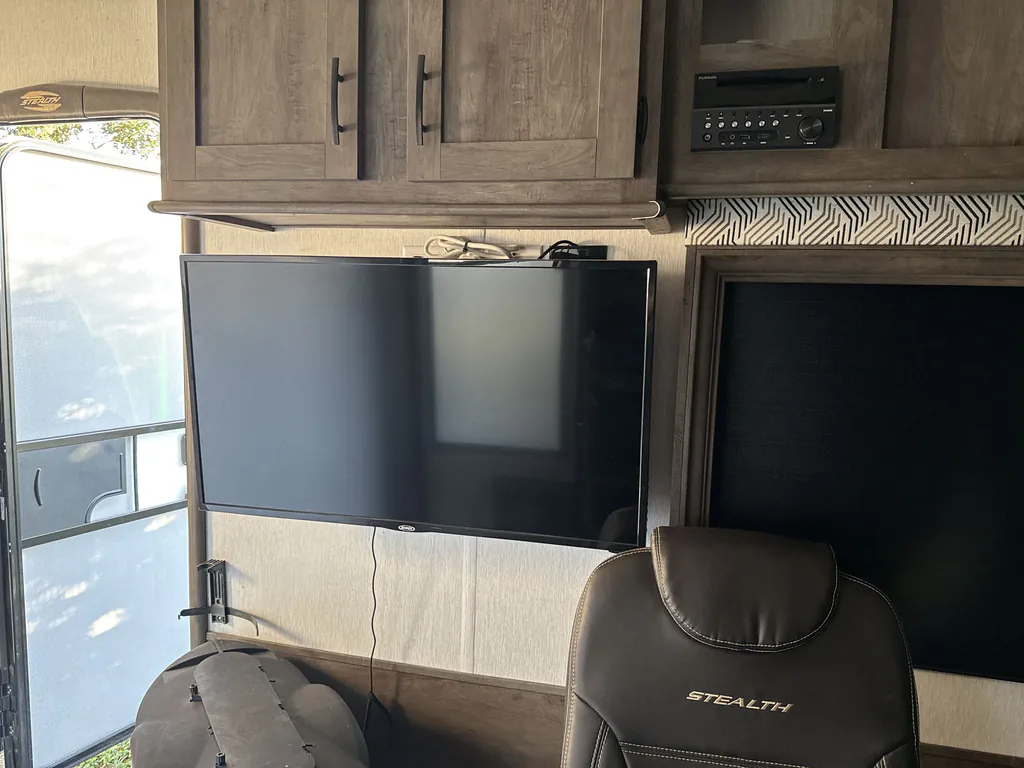 2022 Forest River Stealth FQ2413G, Photos photo 13