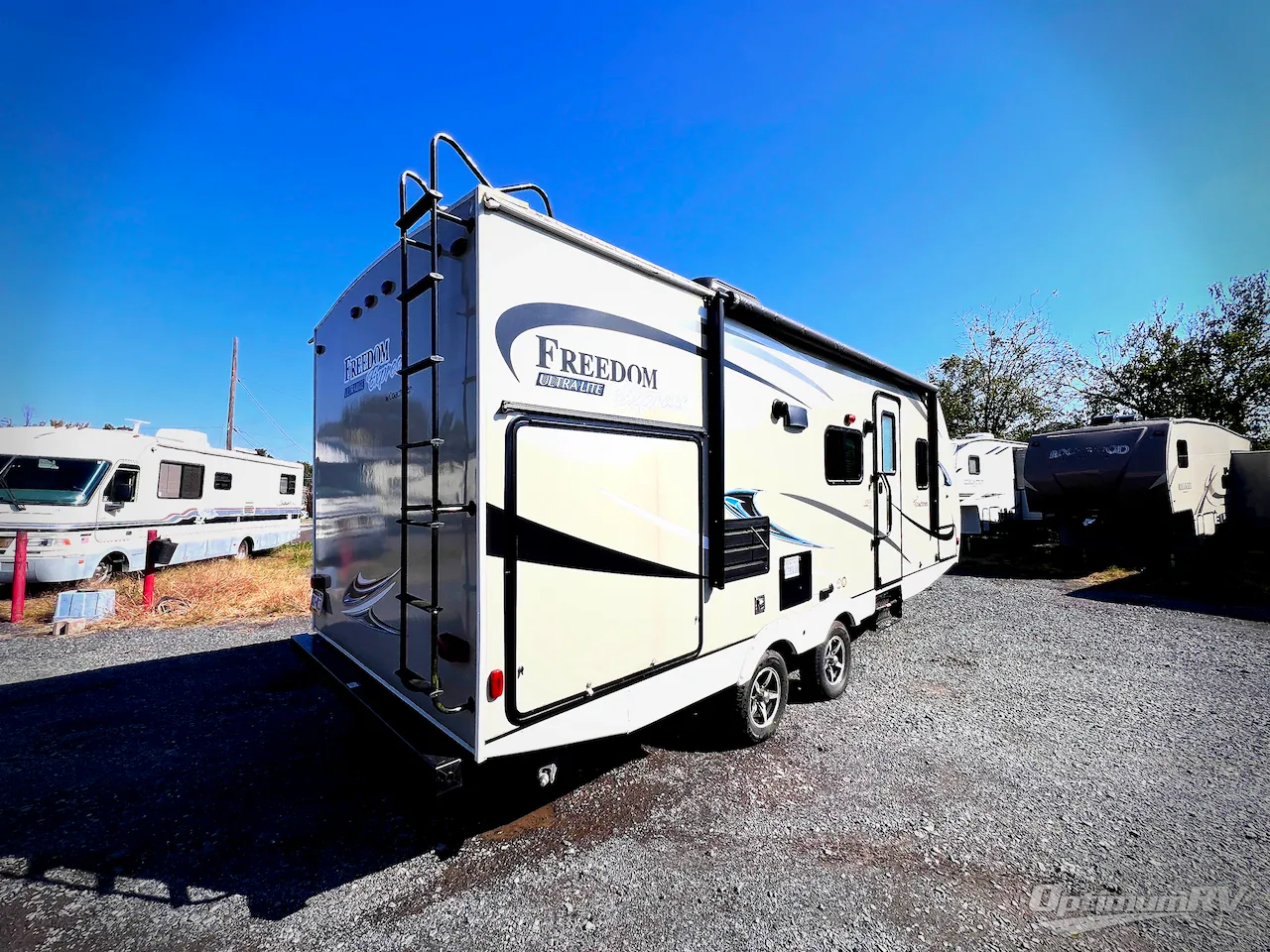2018 Coachmen Freedom Express Ultra Lite 231 RBDS - Photo 3