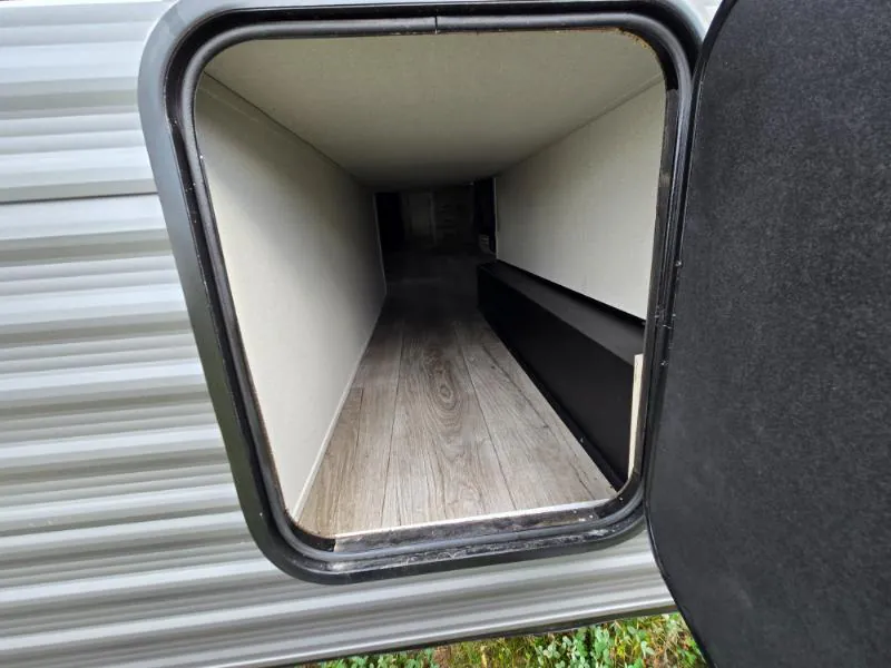 2026 Coachmen Catalina Legacy Edition 273DBHCK, Photos photo 49