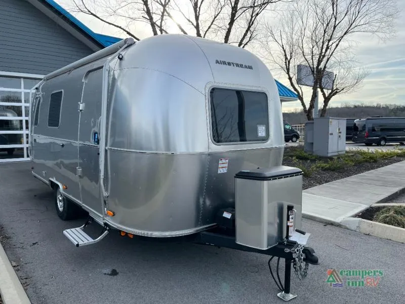 2026 Airstream World Traveler 22RB - Photo 4