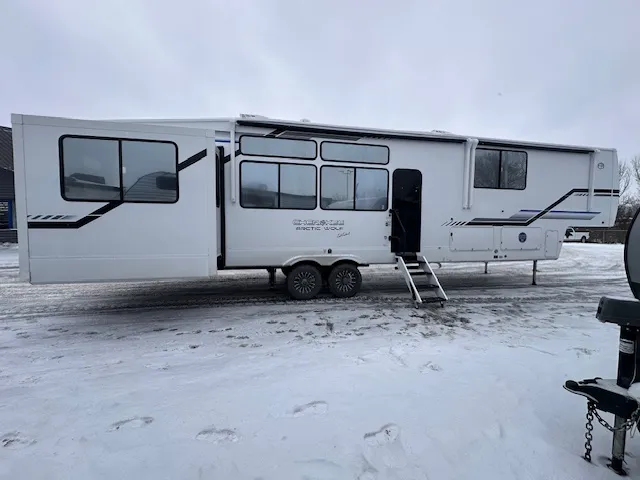 2026 CHEROKEE Arctic Wolf 38LEAH.G - Main photo