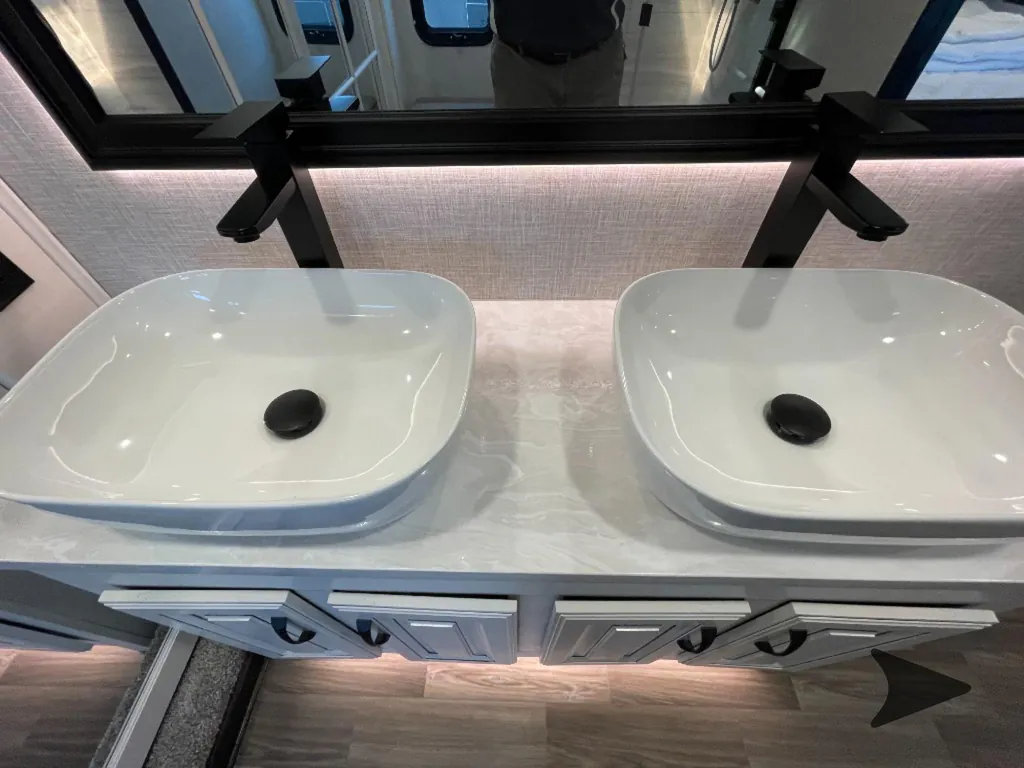 2024 Jayco North Point 387FBTS, Photos photo 38