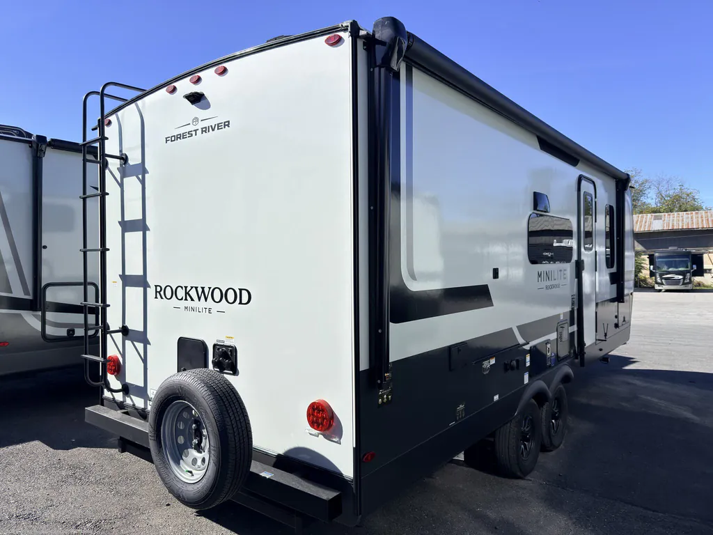 2027 Forest River Rockwood Mini Lite 2520BH, Photos photo 5