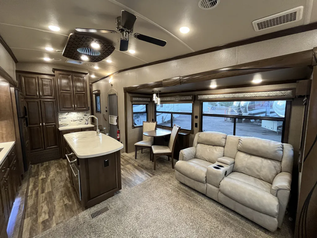 2017 Forest River Cedar Creek Champagne Edition 38EL, Photos photo 4