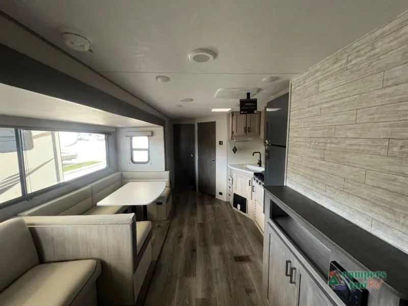 2026 Coachmen RV Catalina Summit Series 8 281QBUNK - Photo 3