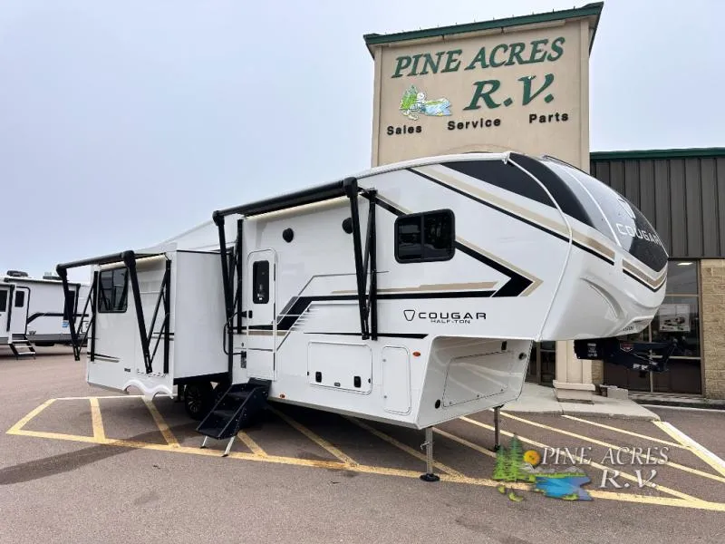 2027 Keystone RV Cougar Half-Ton 26RKE - Photo 3