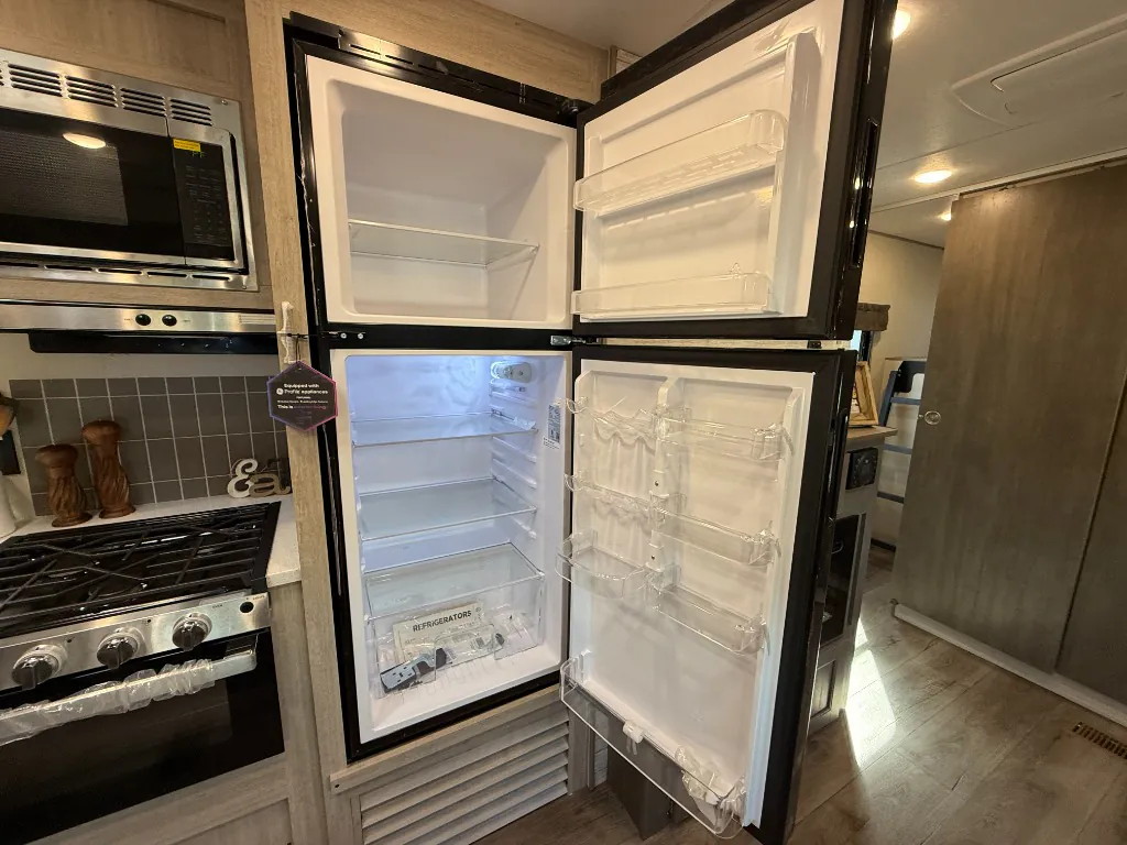 2026 Coachmen Catalina Legacy Edition 333DORM, Photos photo 35