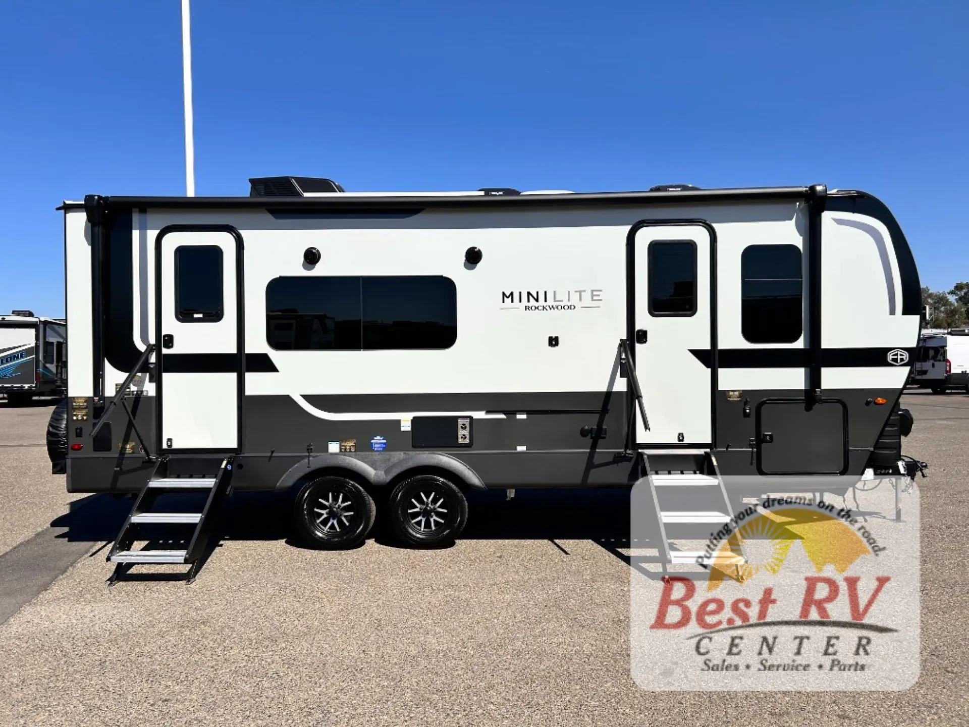 2026 Forest River Rockwood Mini Lite 2515S - Photo 3