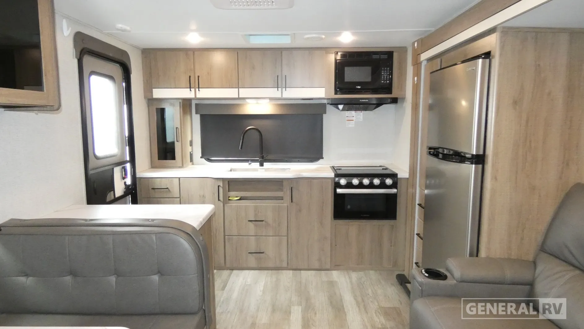 2023 Grand Design Imagine XLS 23LDE - Photo 3