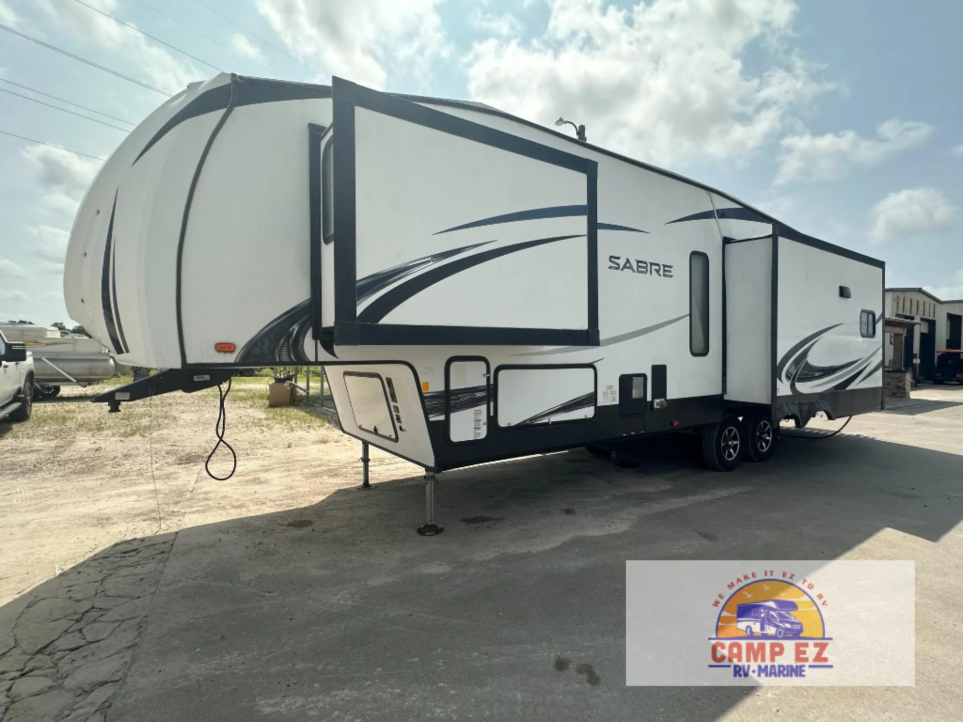 2019 Forest River Sabre 31IKT - Photo 4