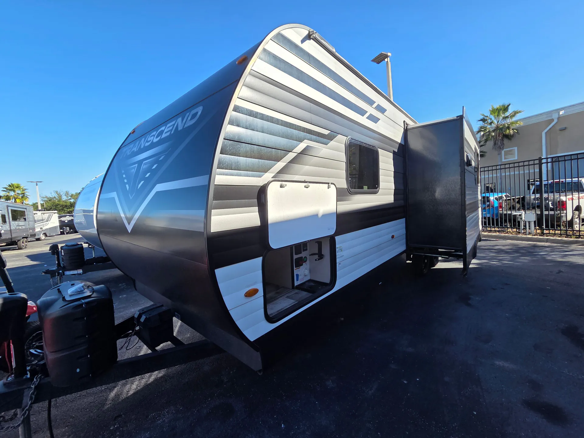 2023 Grand Design Transcend Xplor 261BH - Photo 3