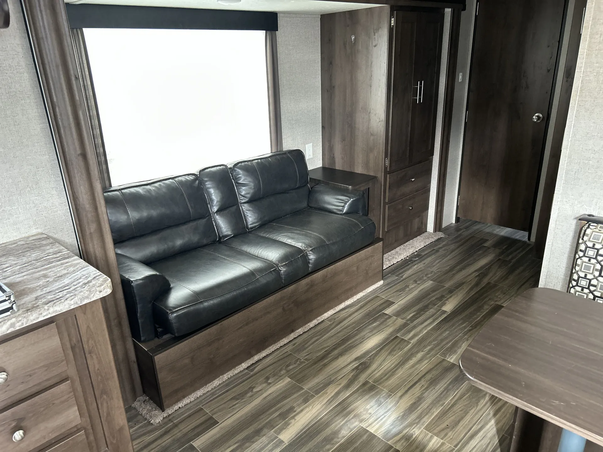 2020 Shasta Shasta 25RK — living area main