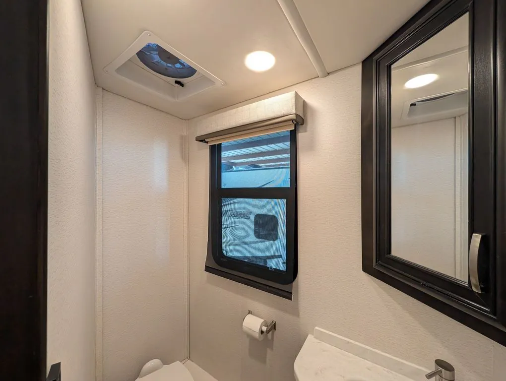2023 Entegra Coach Accolade 37K, Photos photo 30