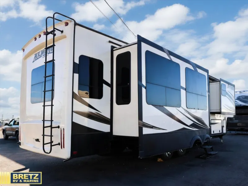2016 Keystone RV Alpine 3591RS - Photo 4