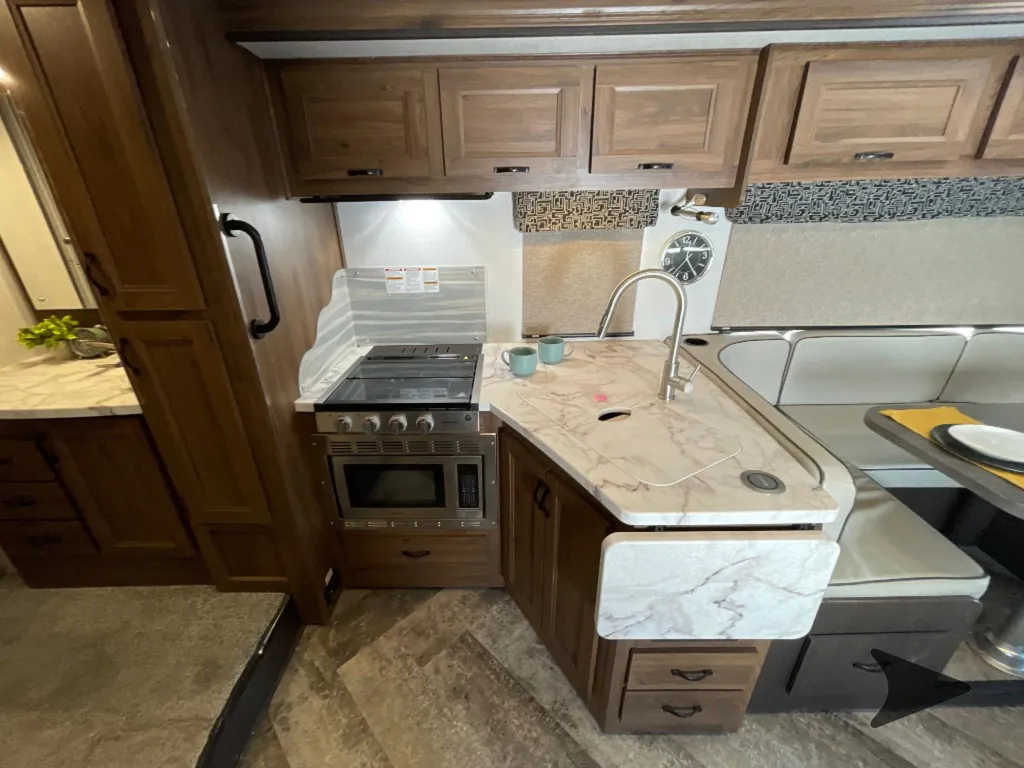 2020 Forest River Sunseeker 3040DS, Photos photo 53
