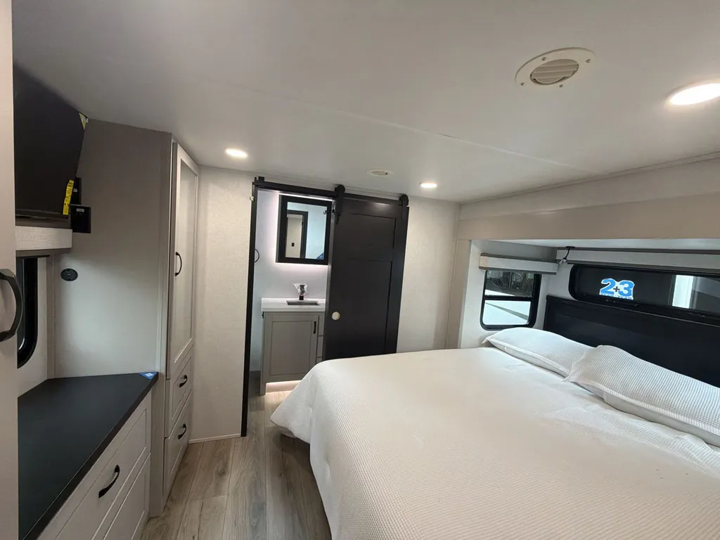 2026 Jayco North Point 395DSDB, Photos photo 21