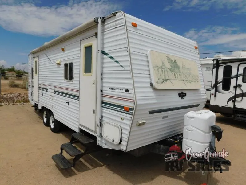 2001 Fleetwood RV Wilderness 25W - Photo 2