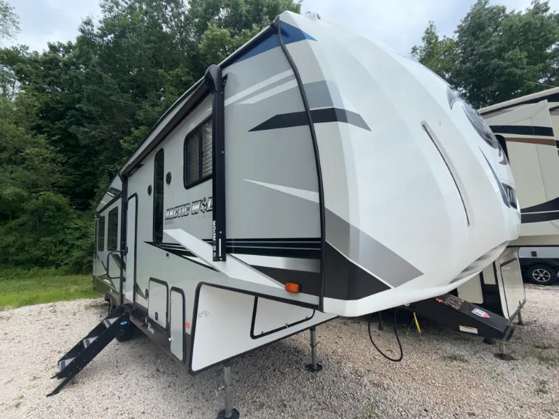 2021 Forest River Cherokee Arctic Wolf 291RL - Photo 2