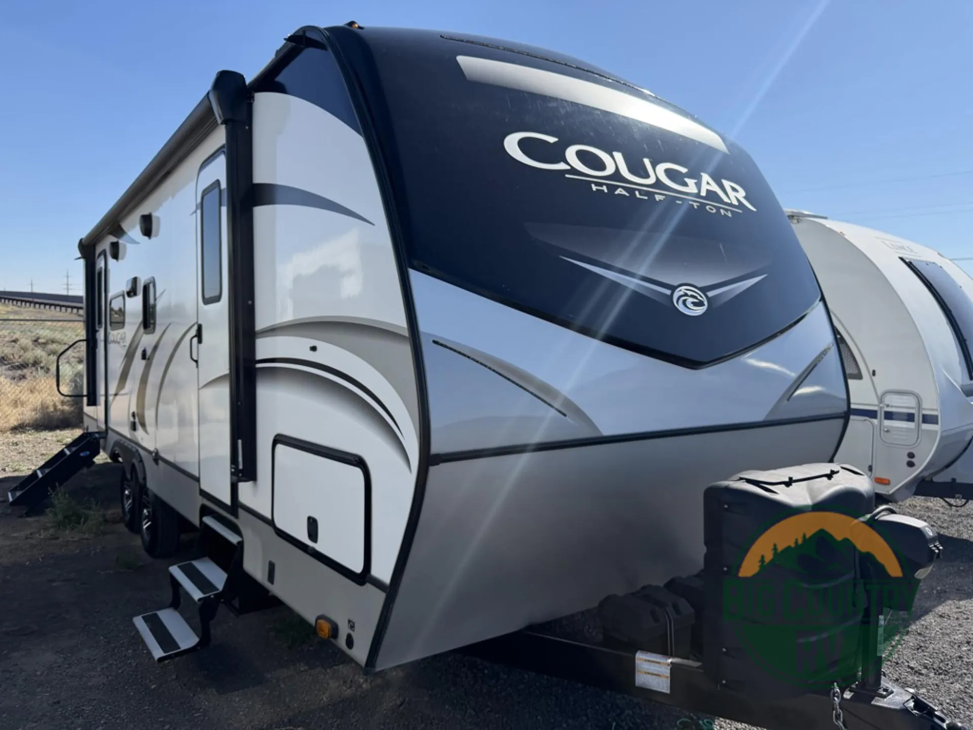 2021 Keystone RV Cougar Half-Ton 25RDSWE - Photo 2