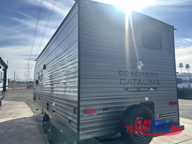 2026 Coachmen Catalina Summit Series 8 211BH - Photo 4