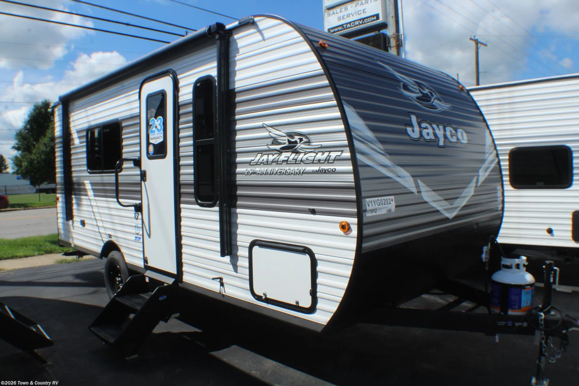 2027 Jayco Jay Flight 175FQ - Photo 2