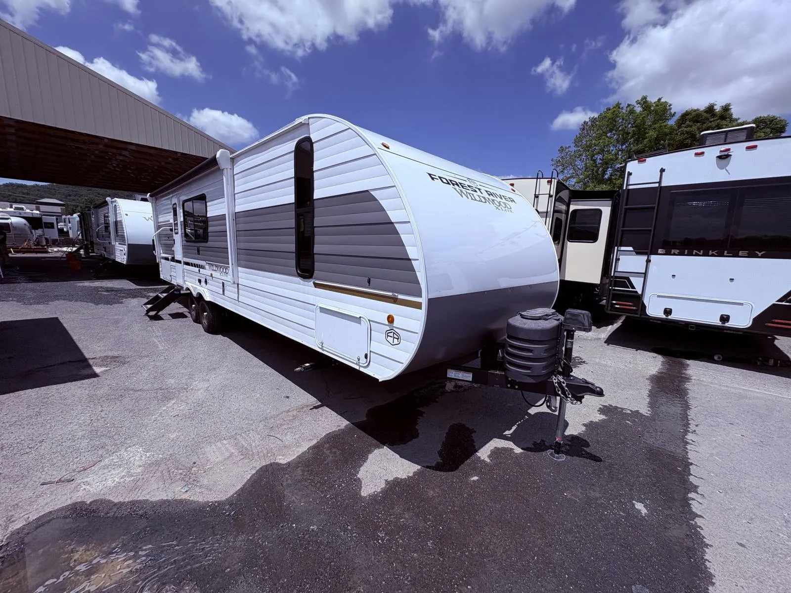 2025 Forest River Wildwood X-Lite 26ICE - Photo 3