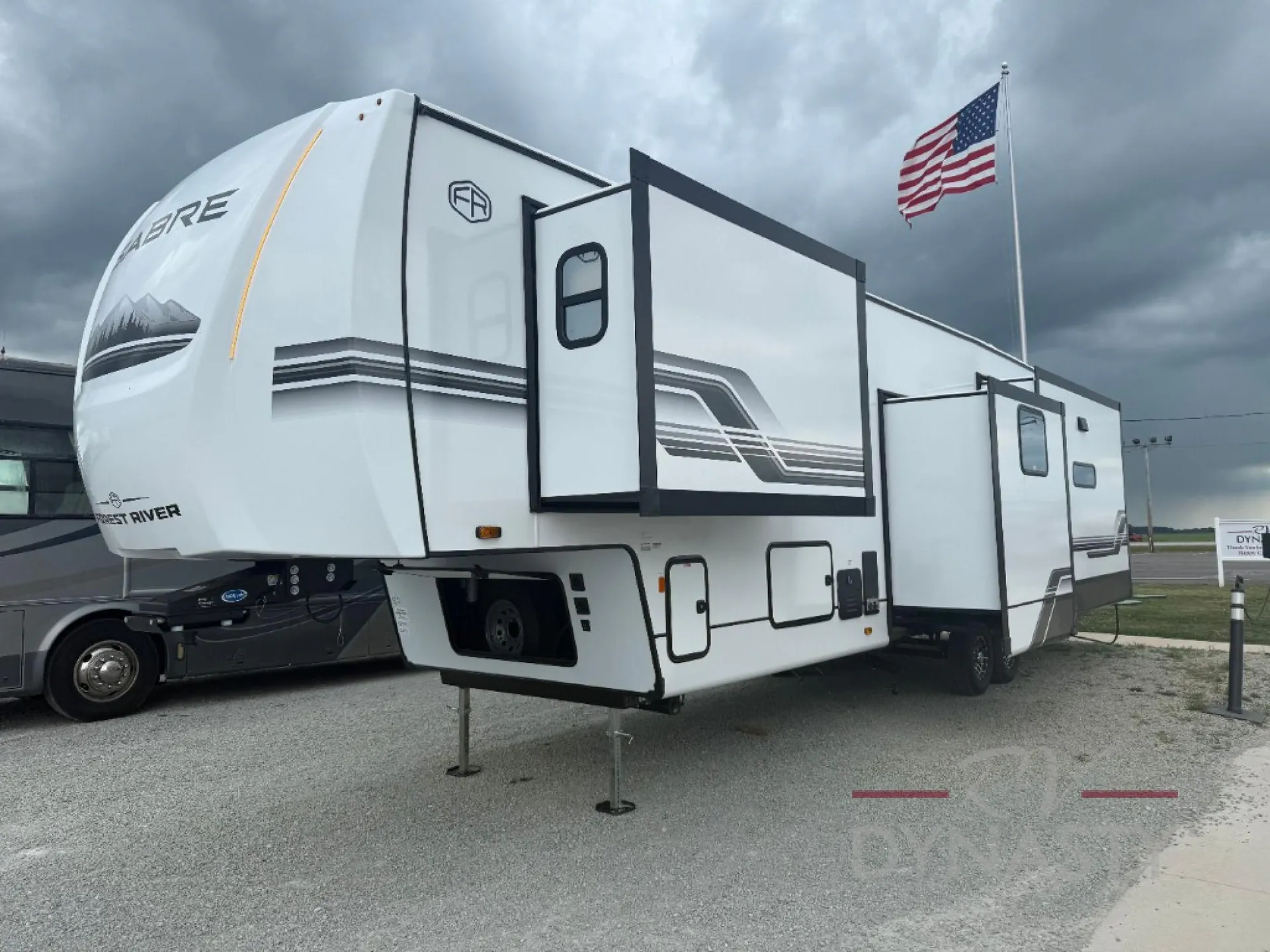 2027 Forest River Cherokee Sabre 36FLX — Photo 6