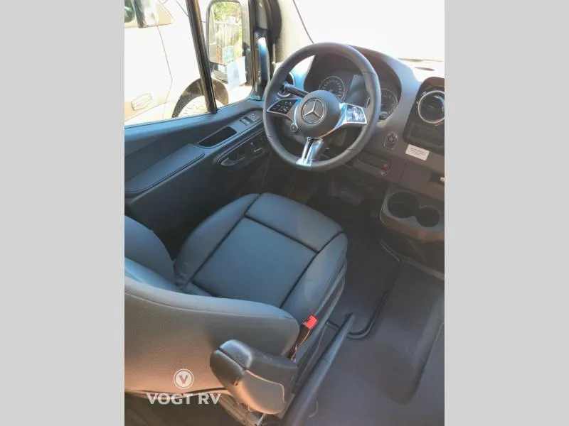 2026 Storyteller Overland Tour Mode New    XL - Photo 4
