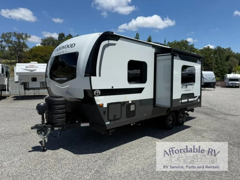 2026 Forest River Rockwood Mini Lite 2109S - Photo 3