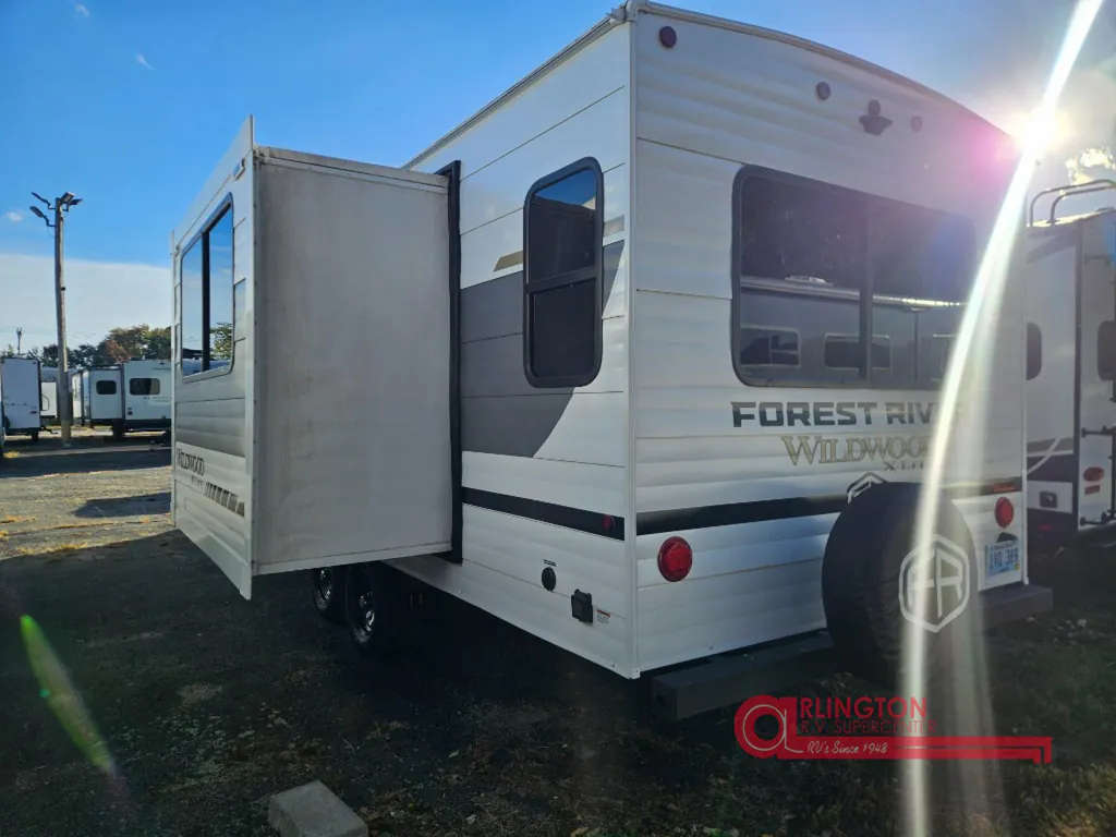 2026 Forest River Wildwood X-Lite 24RLXL, Photos photo 3