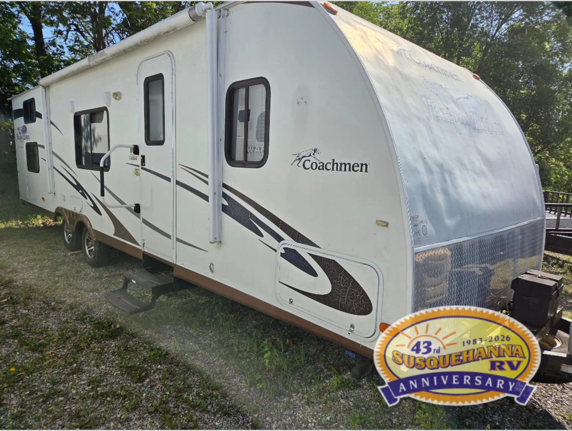 2011 Coachmen Freedom Express 291QBS - Photo 2