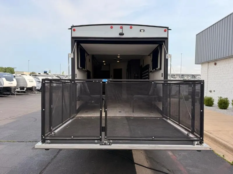 2022 Forest River RV Vengeance Rogue 29KS - Photo 4