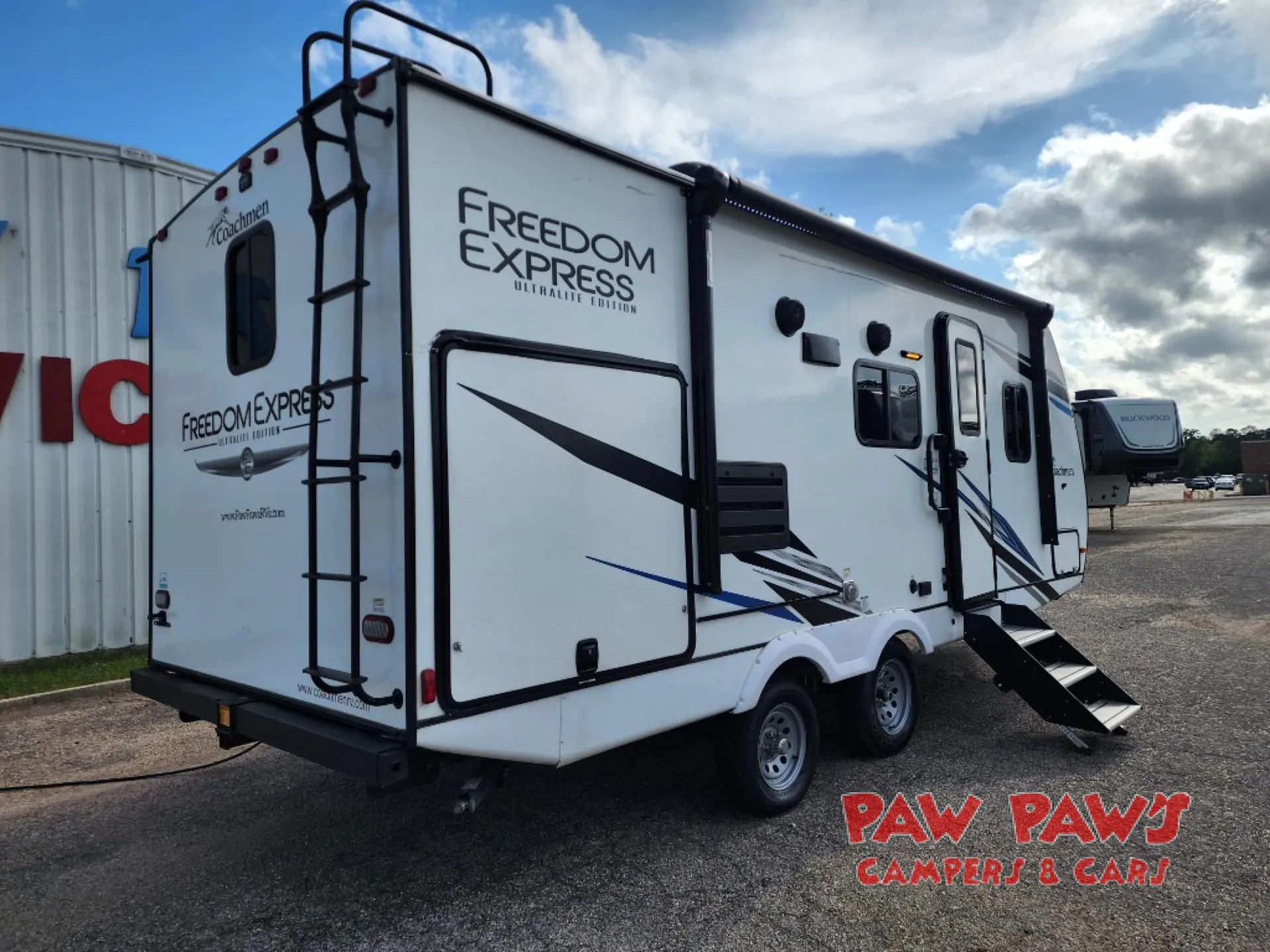 2023 Coachmen Freedom Express Ultra Lite 226RBS - Photo 4
