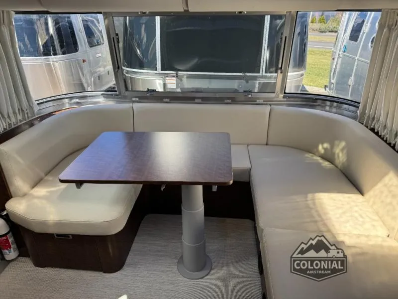 2026 Airstream Globetrotter 27FB - Photo 4