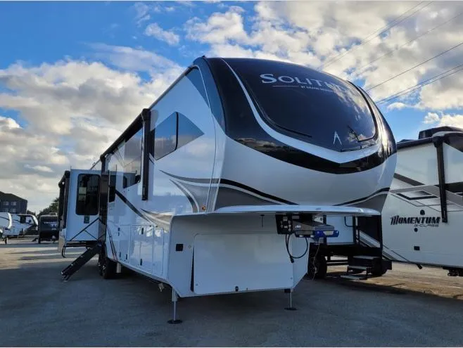 2025 Grand Design Solitude 388MBS - Photo 2