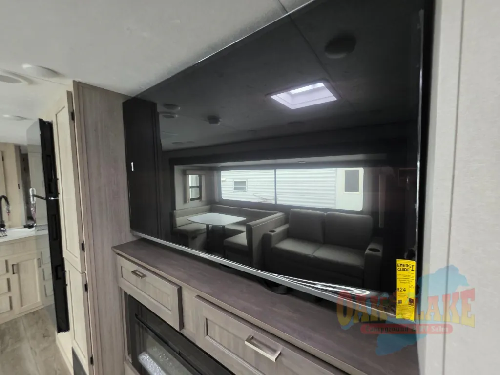 2026 Coachmen Catalina Legacy Edition 273DBHCK, Photos photo 11