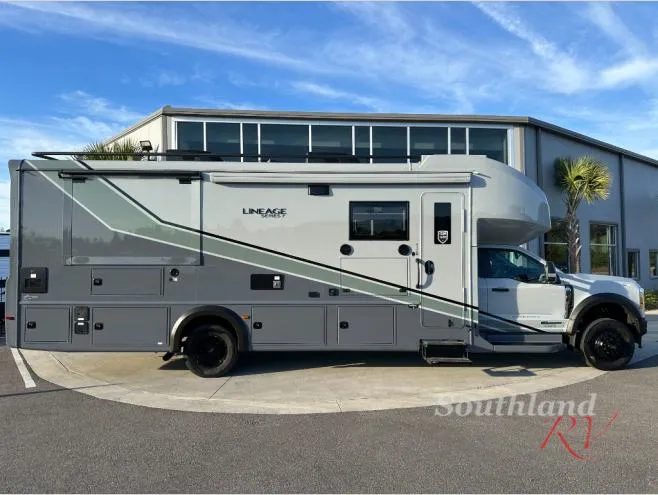 2026 Grand Design Lineage Series F 31ZW - Photo 3