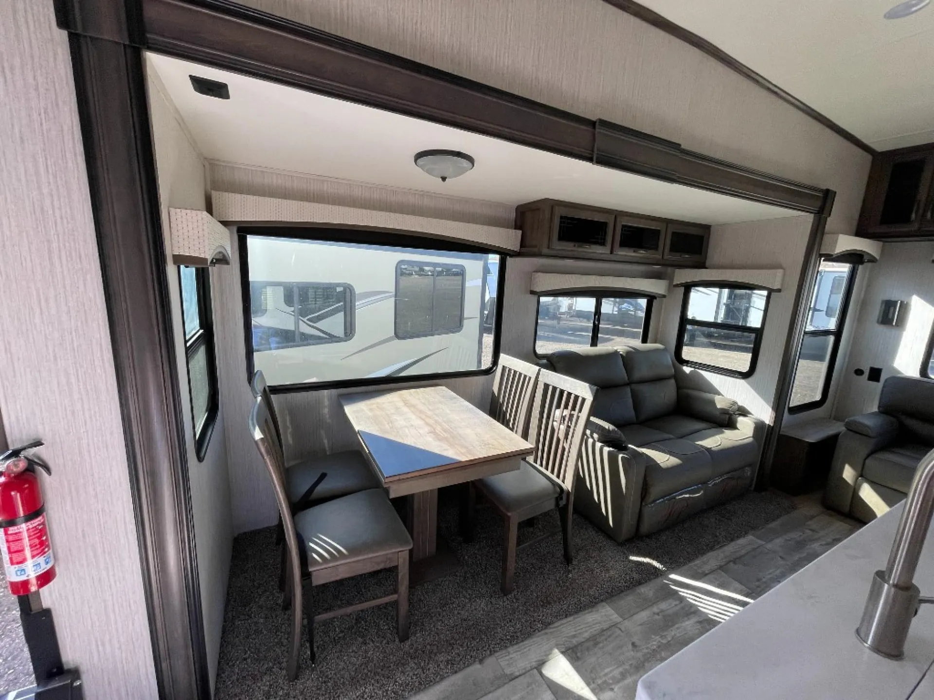 2021 Forest River Sierra 321RL - Photo 4