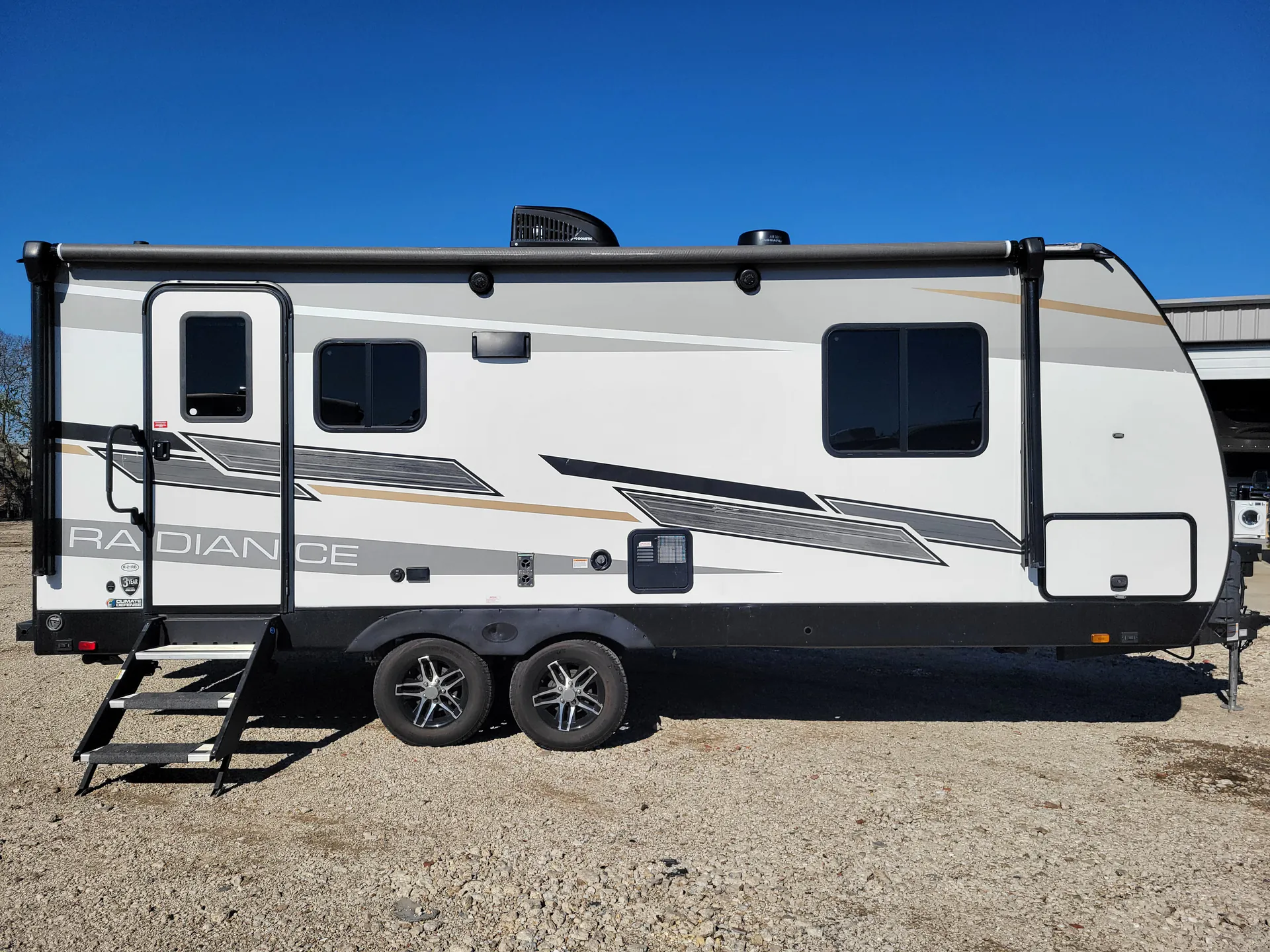 2021 Cruiser RV Radiance R-21RB - Photo 2