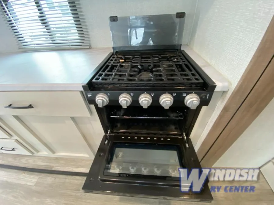 2023 Grand Design Imagine 2670MK - Photo 4