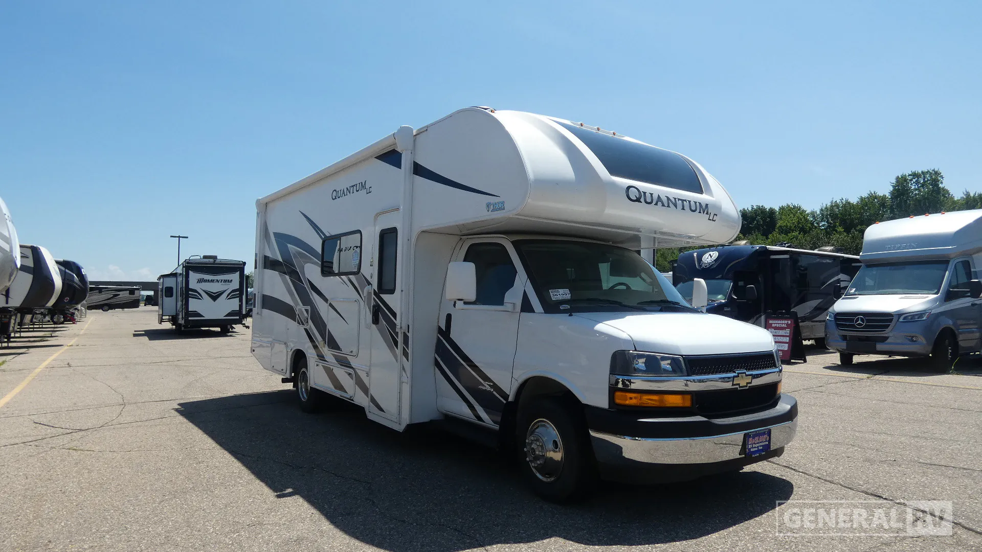 2022 Thor Motor Coach Quantum LC LC27 - Photo 2