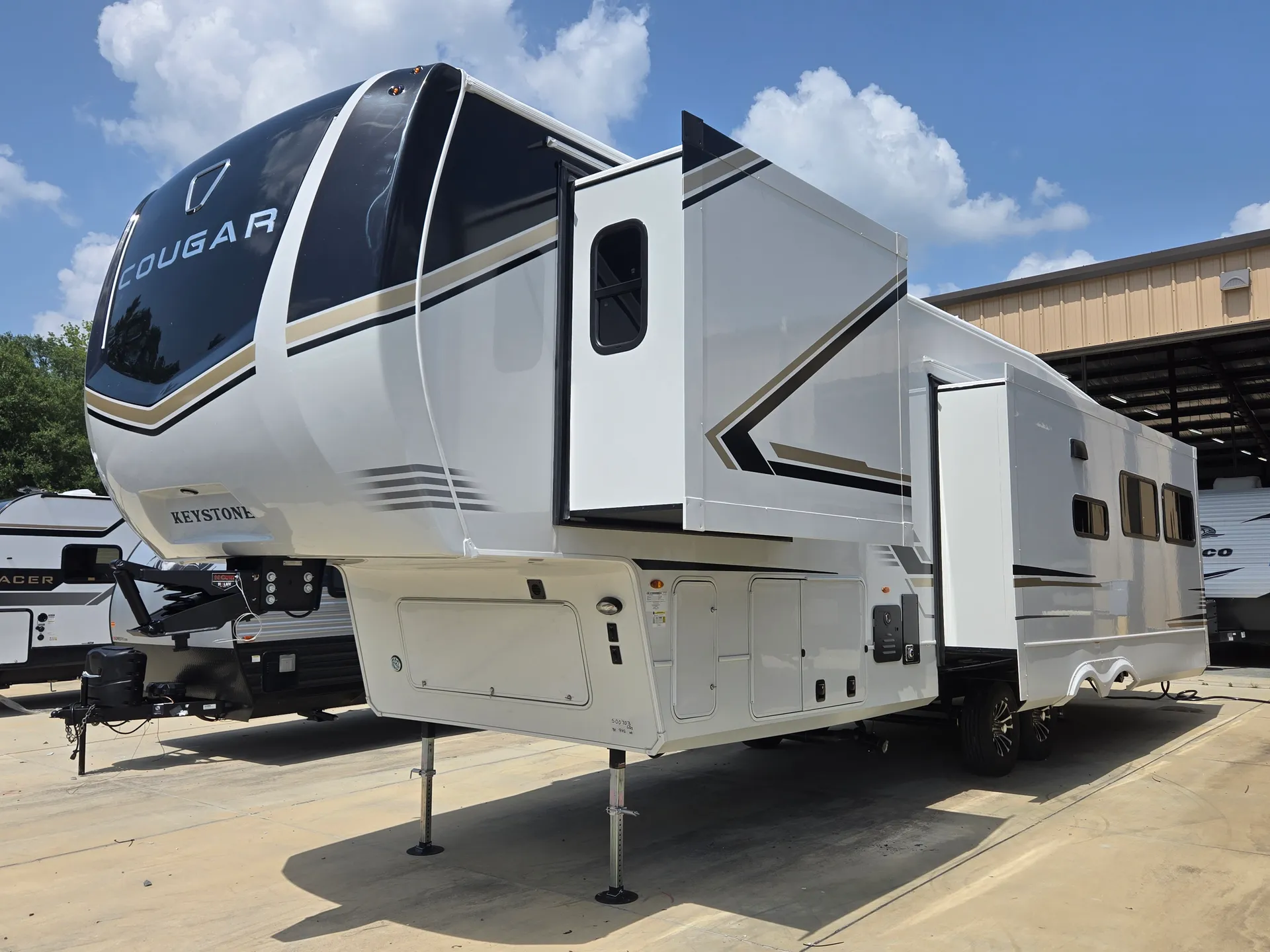 2026 Keystone Cougar 320RDS - Photo 4
