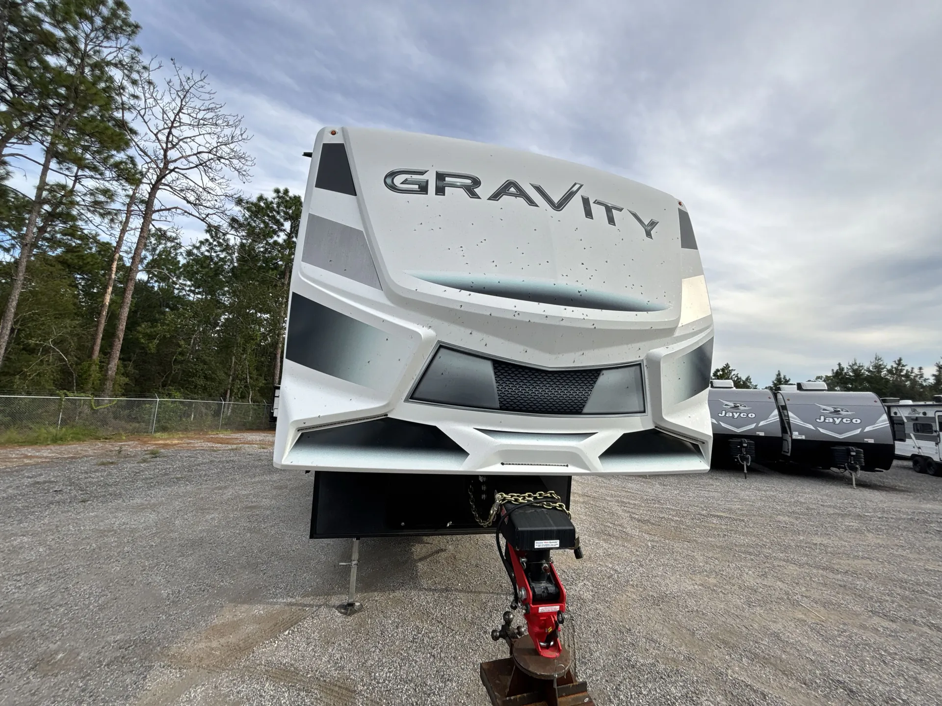 2022 Heartland Gravity 3550 — front